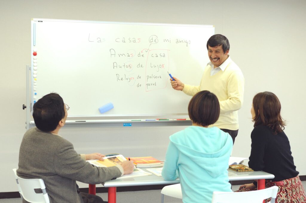 スペイン語教室のレッスンの様子